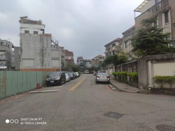 東區待售房屋