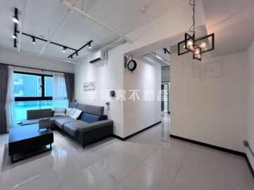 世界湖美麗待售房屋