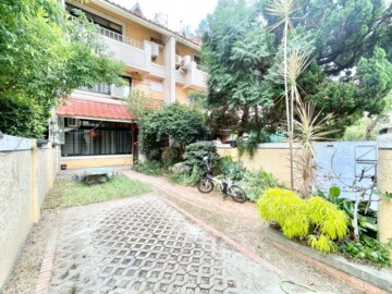 科博館⭐整棟透天樓梯1~4樓⭐台水電⭐汽車⭐營登⭐ - Image 1