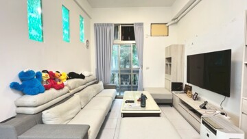 伴吾別墅公寓區待售房屋