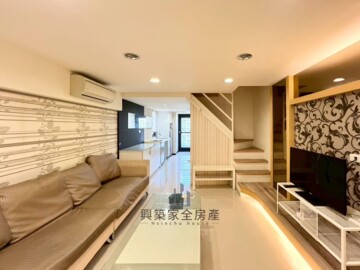 J走路到高鐵飯店式視野採光兩房|附平車 - Image 1