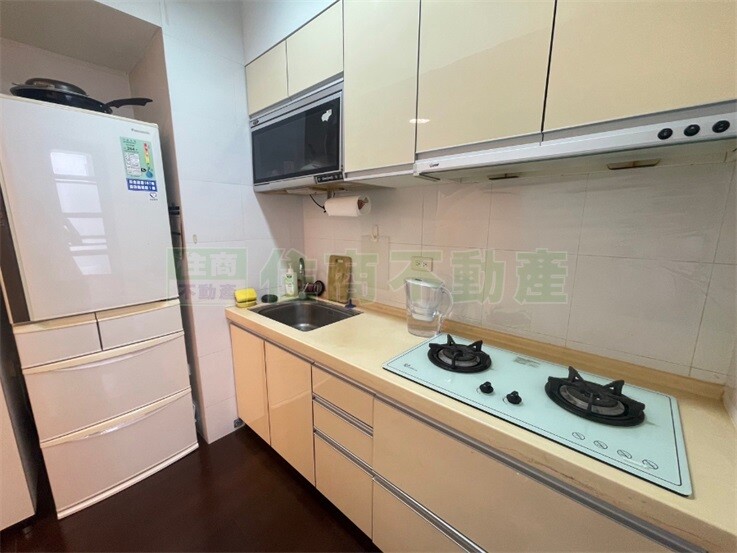 樂屋_台南市安平區海閱大樓待售房屋 台南市安平區海閱大樓待售房屋