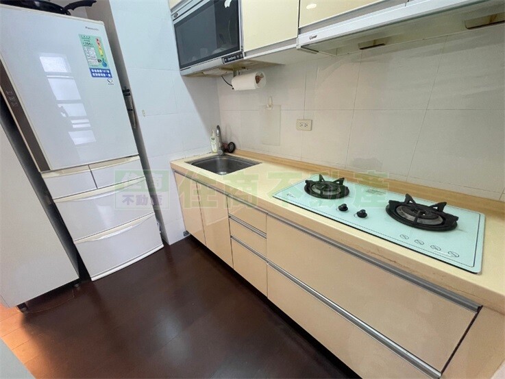 樂屋_台南市安平區海閱大樓待售房屋 台南市安平區海閱大樓待售房屋