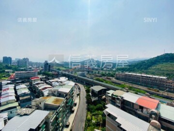 龍霖臻藏待售房屋