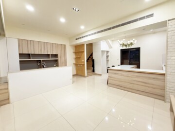 田園休閒家華廈區待售房屋