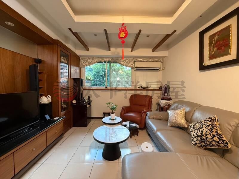 泰山買房賣屋昭和古典溫馨三房