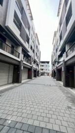 居富非見築待售房屋