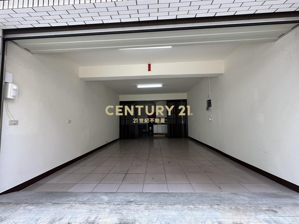 🥰秋蓁推薦🥰近楊梅市區室內車庫屋況佳美透天💞