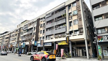 ｛余育賢｝二聖凱旋❤騎樓店住１樓+夾+地下室❤獨家