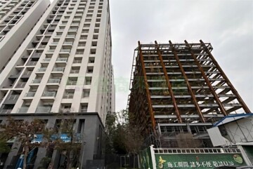 湖映白待售房屋