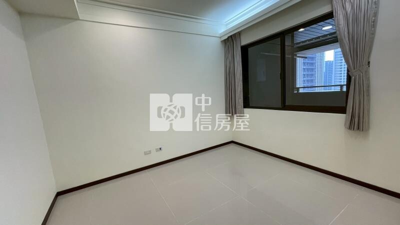 新北市新莊區新富邑待售房屋