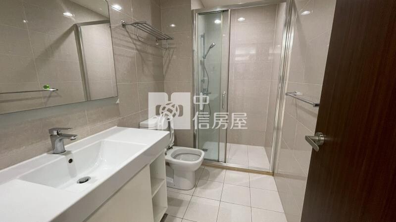 新北市新莊區新富邑待售房屋