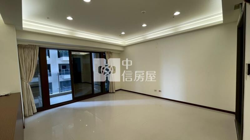 新北市新莊區新富邑待售房屋