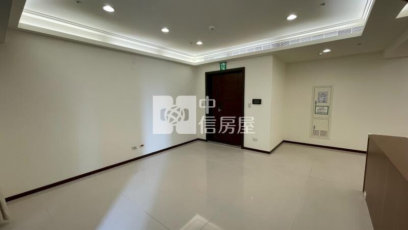 新北市新莊區新富邑待售房屋