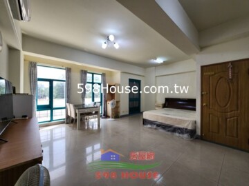 台元最愛。稀有浴缸大套房。獨立陽台、洗衣機 - Image 1