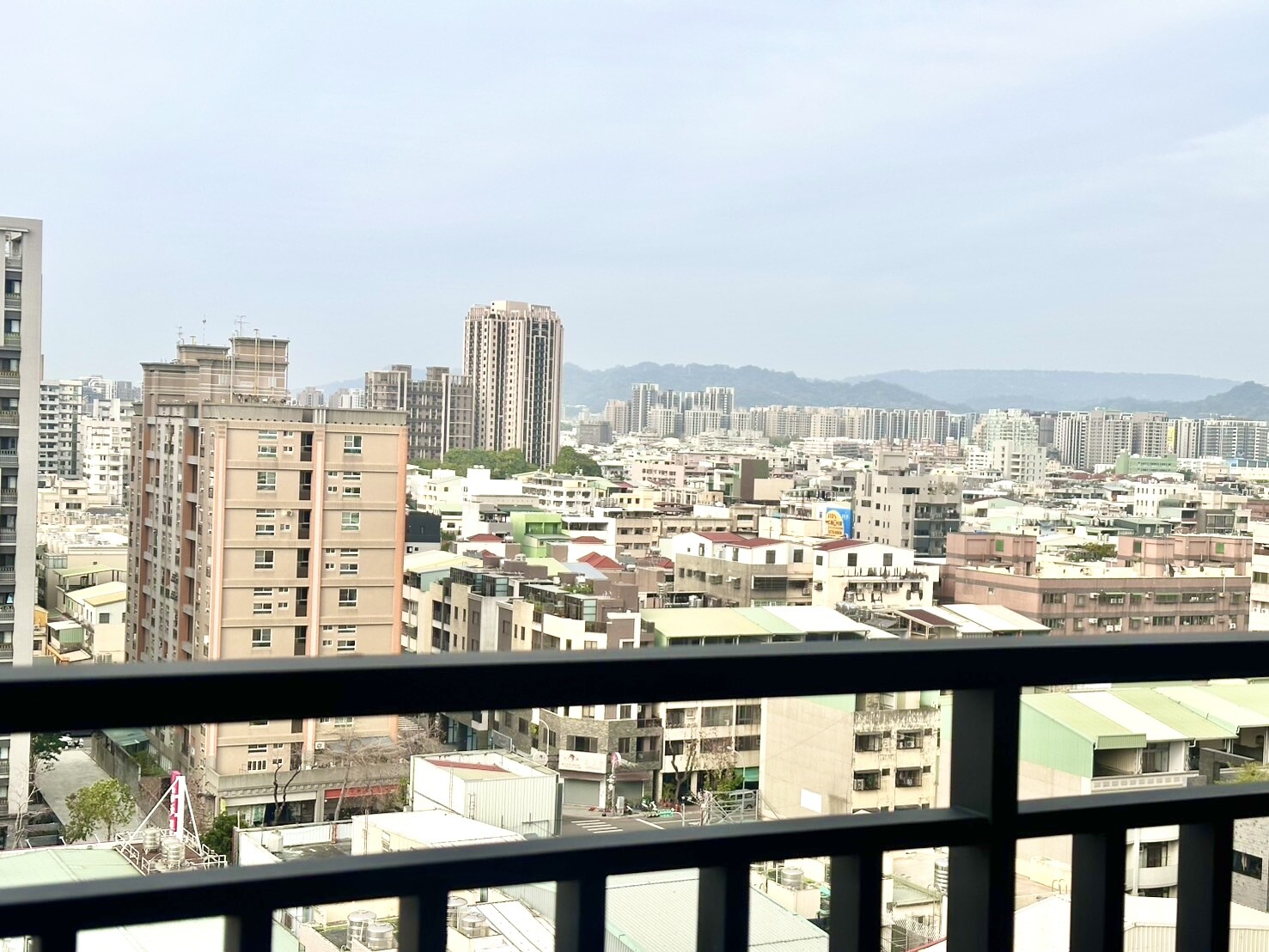 台中市東區熊都敘建築待售房屋