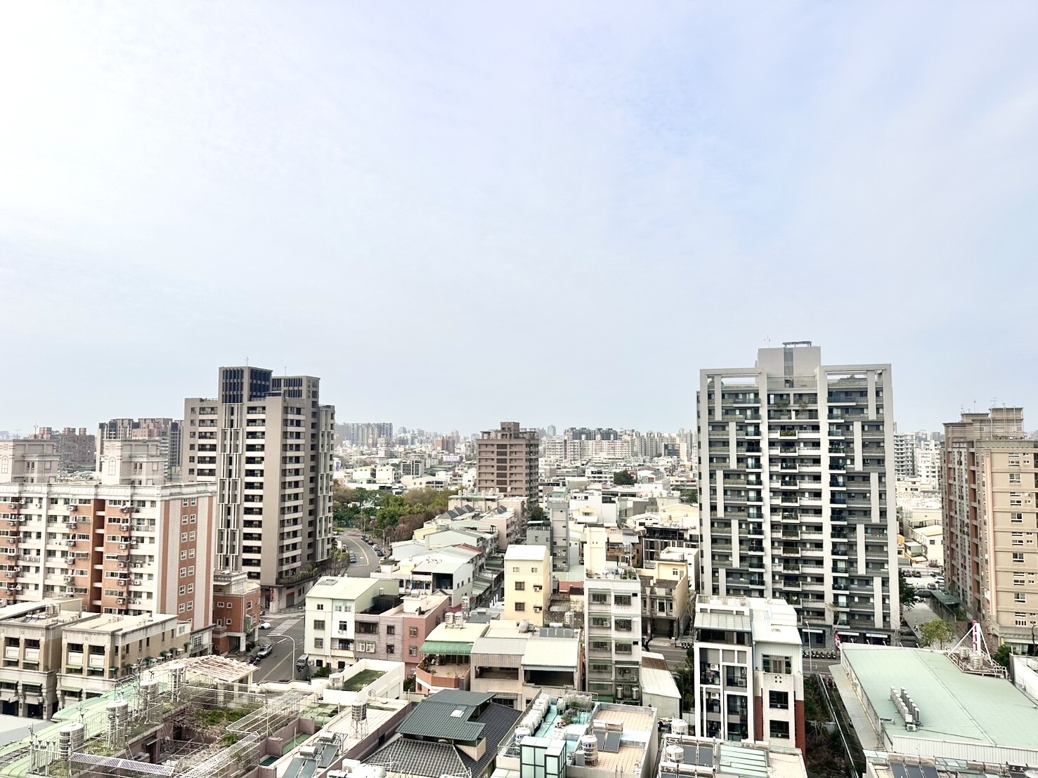 台中市東區熊都敘建築待售房屋