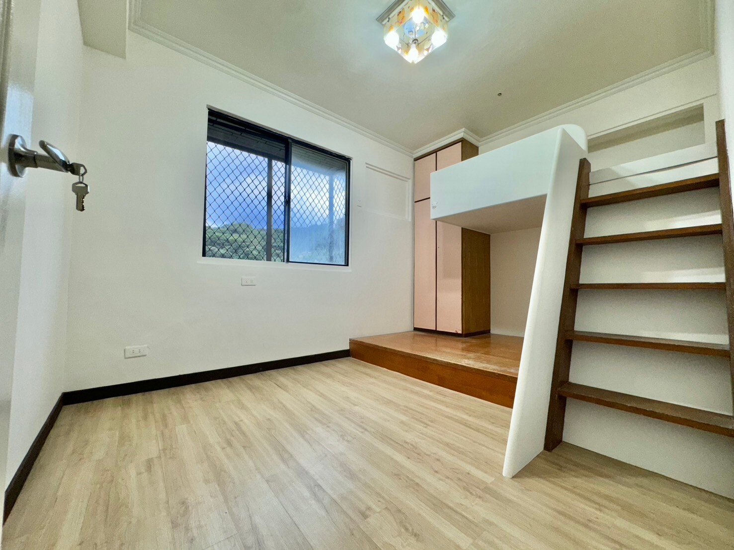 新北市五股區大慶榕莊待售房屋
