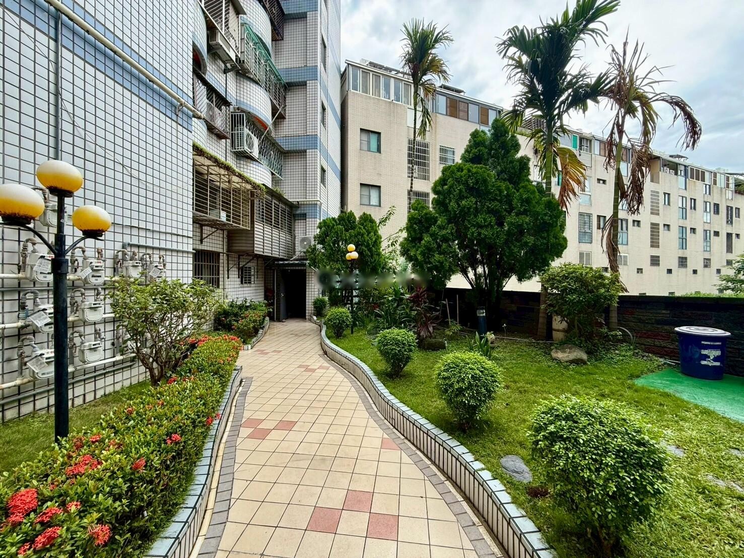 台中市北屯區彩虹新世界待售房屋