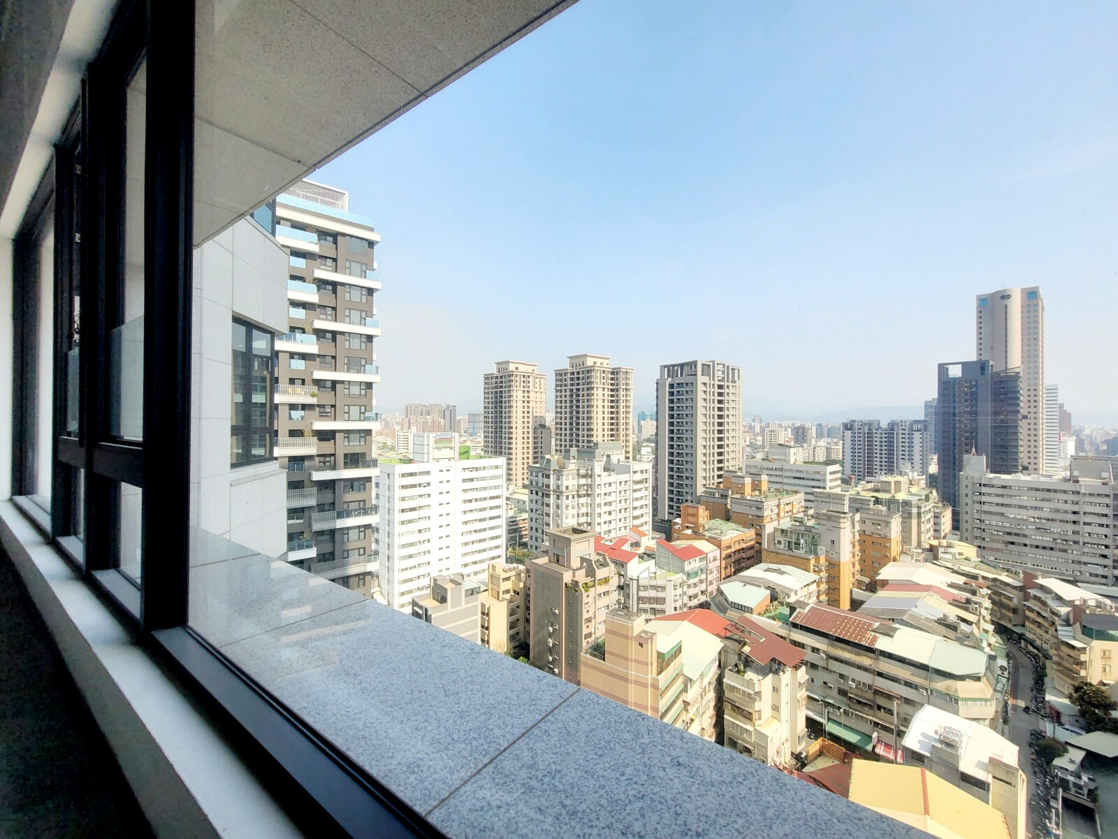 台中市北區忠泰老佛爺待售房屋
