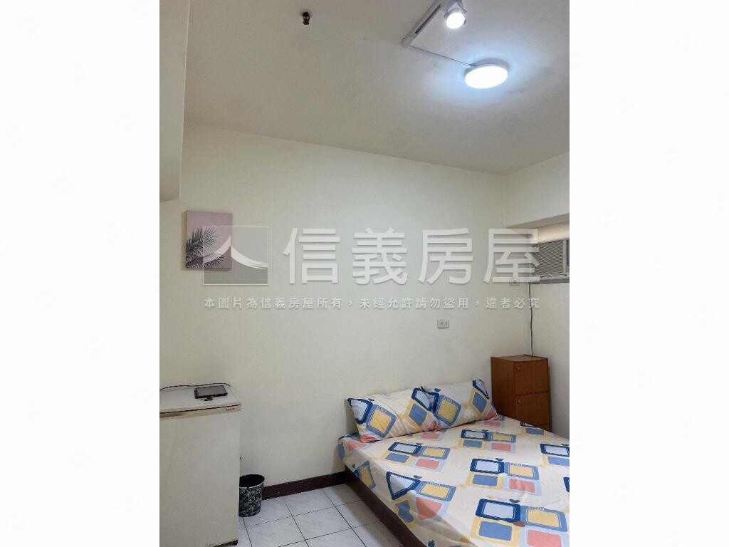 樂屋_台中市西屯區近水樓台一期待售房屋 台中市西屯區近水樓台一期待售房屋