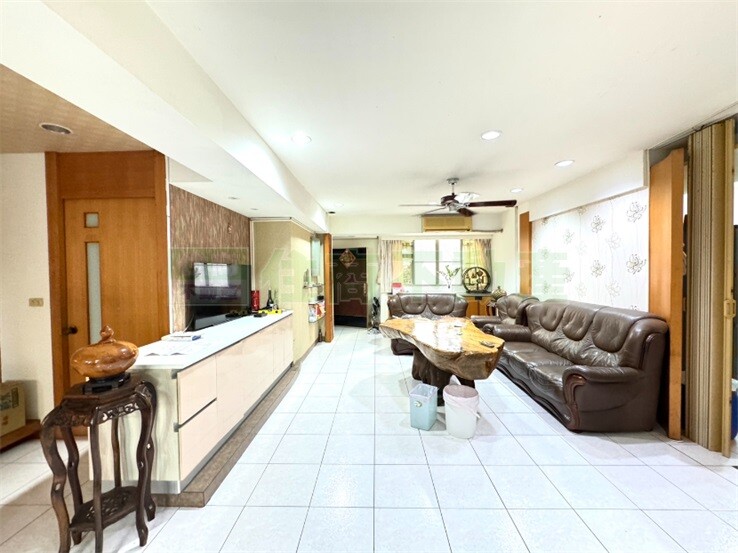 漢神巨蛋五房平車