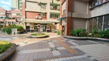 建工商圈三房 平車 - Image 1