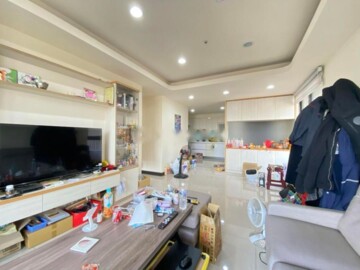 鴻邑時代園邸待售房屋