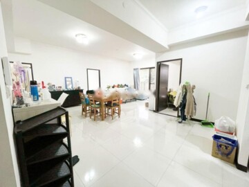 雲天大地待售房屋