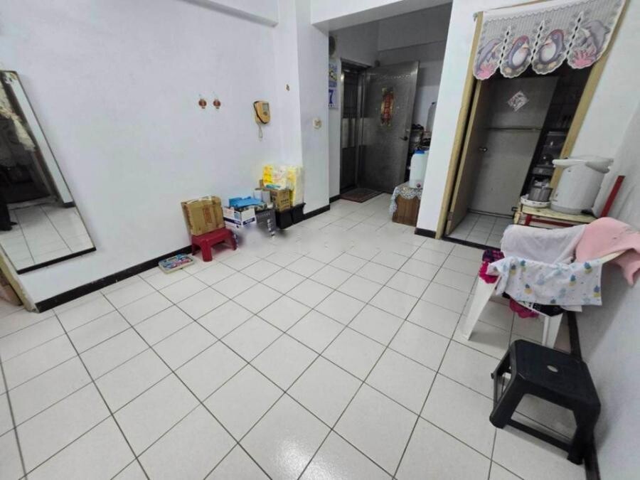 樂屋_高雄市鳳山區中崙國宅三標待售房屋 高雄市鳳山區中崙國宅三標待售房屋