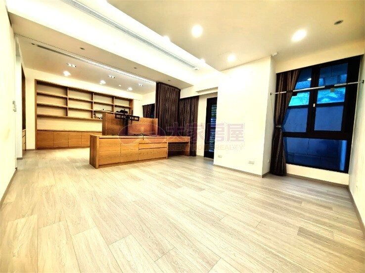 樂屋_新北市新店區國賓山莊待售房屋 新北市新店區國賓山莊待售房屋
