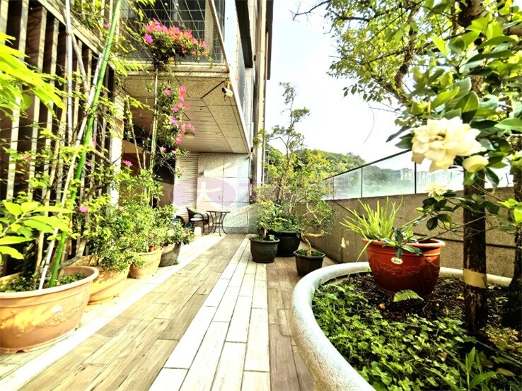 樂屋_新北市新店區國賓山莊待售房屋 新北市新店區國賓山莊待售房屋