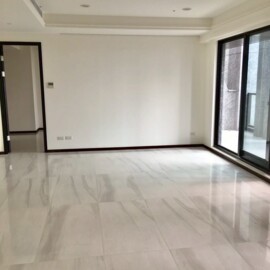 敦年博愛凱旋待售房屋