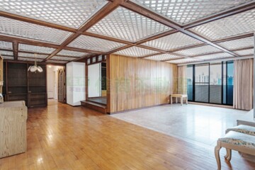 興雅別墅待售房屋