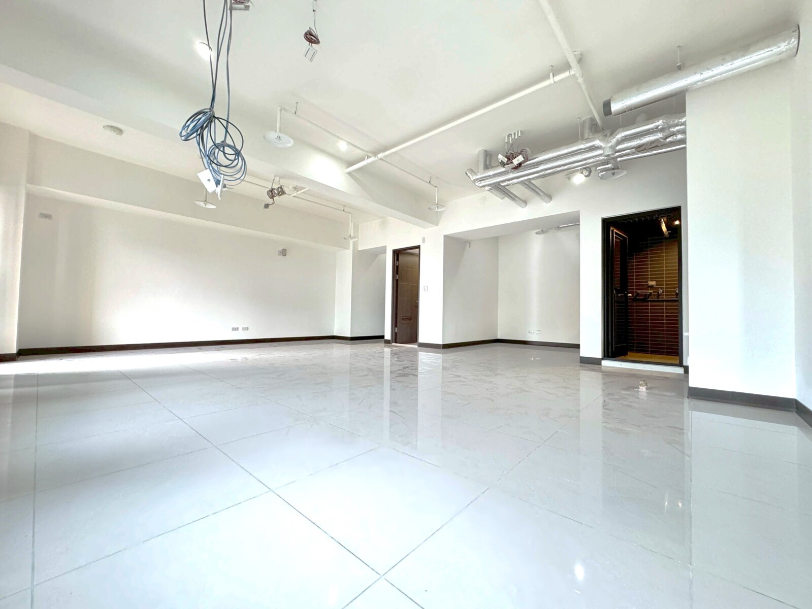 新北市板橋區甲山林帝景5號待售房屋
