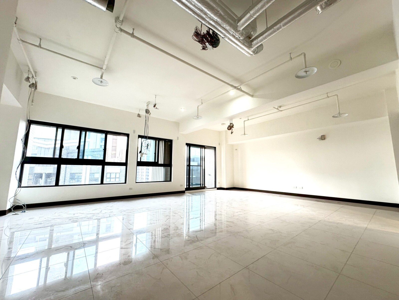 新北市板橋區甲山林帝景5號待售房屋