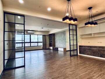 桃園市中壢區高鐵站前西路一段 - Image 1