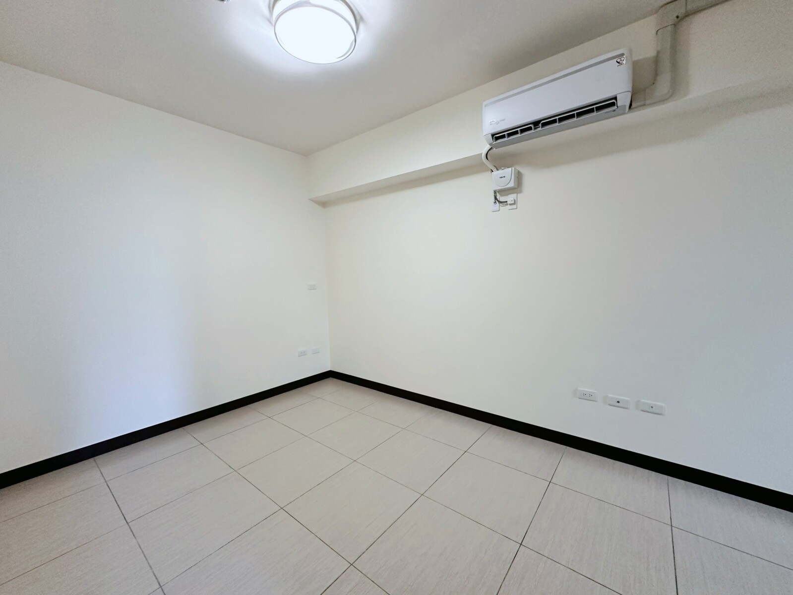 樂屋_嘉義市西區流星雨雙魚座待售房屋 嘉義市西區流星雨雙魚座待售房屋