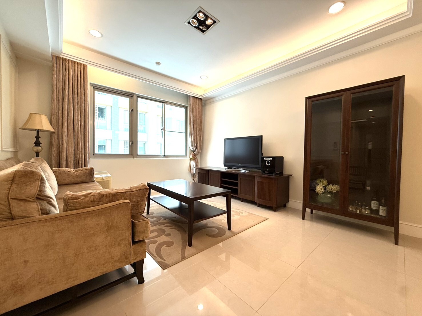 竹科旁關新商圈～芬蘭精品質感大三房雙平車~價可談