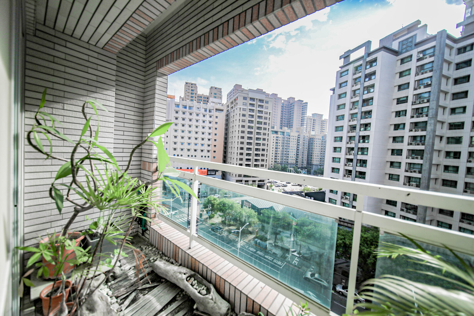 樂屋_高雄市鼓山區太子紐約57街待售房屋 高雄市鼓山區太子紐約57街待售房屋