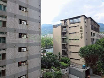 山居生活待售房屋