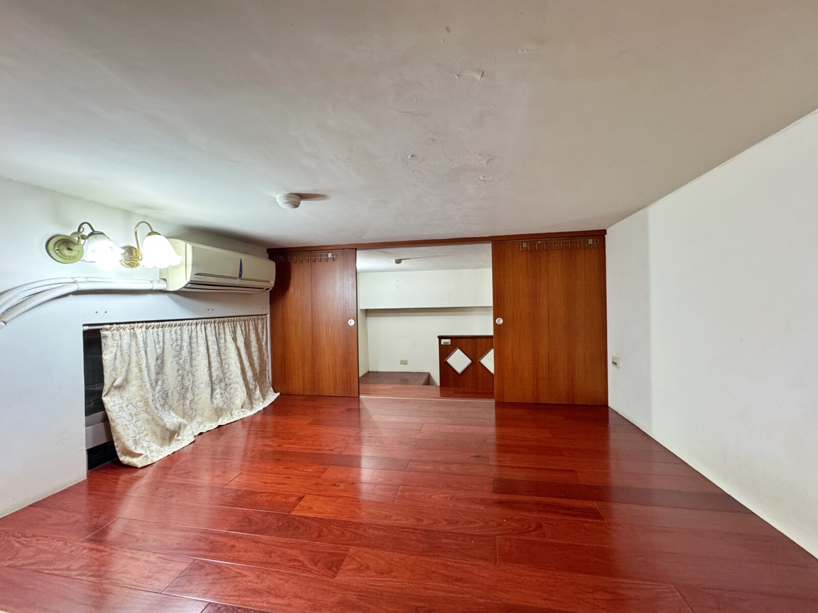 樂屋_新北市五股區新加坡花園城堡/阿亮的家待售房屋 新北市五股區新加坡花園城堡/阿亮的家待售房屋