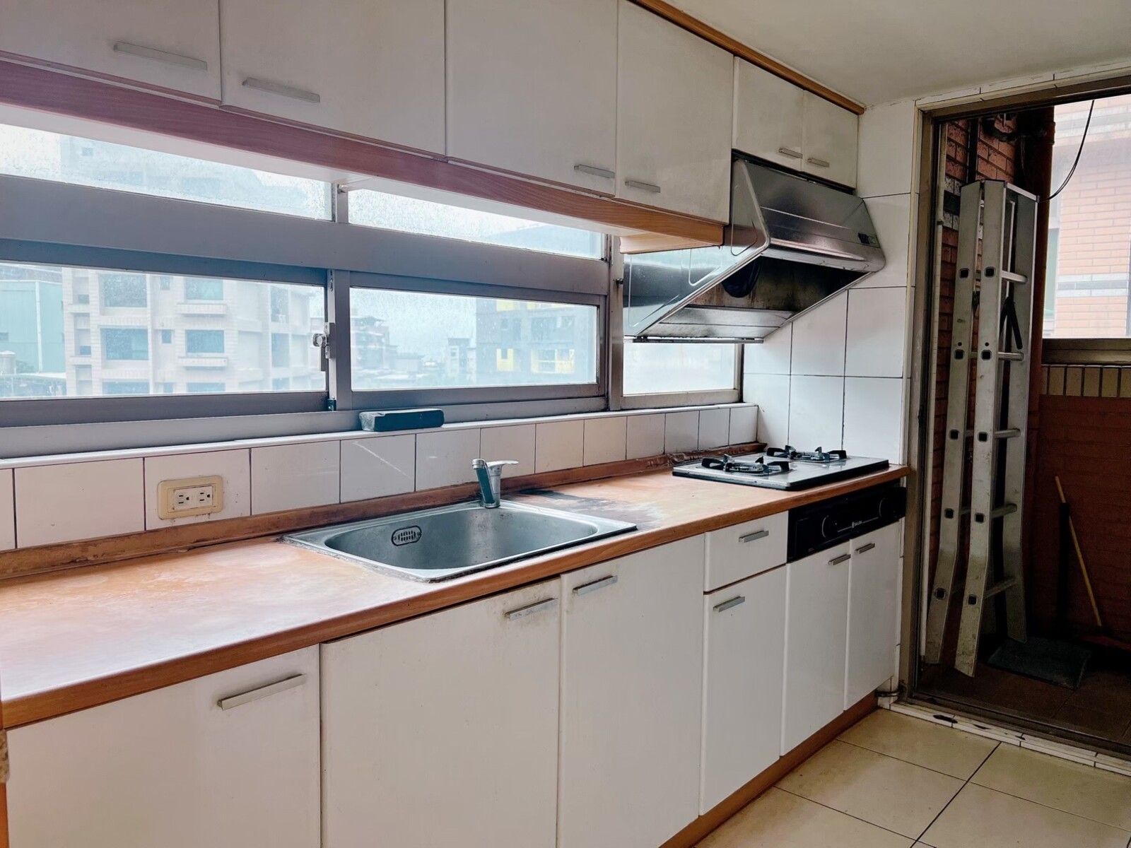 樂屋_新北市五股區新加坡花園城堡/阿亮的家待售房屋 新北市五股區新加坡花園城堡/阿亮的家待售房屋