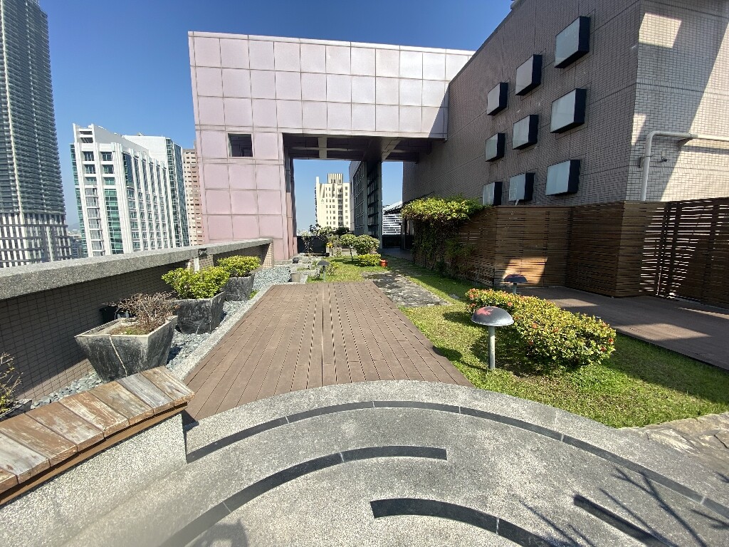 樂屋_高雄市前鎮區棋琴九重奏待售房屋 高雄市前鎮區棋琴九重奏待售房屋