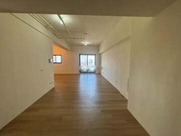 希爾頓國際中心商務大樓待售房屋