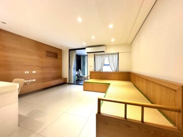 溫泉藝術廣場待售房屋