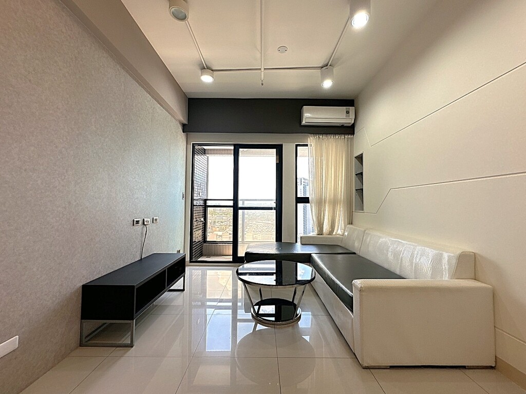 高雄市楠梓區龍騰天璽待售房屋