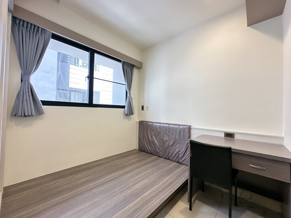 高雄市楠梓區龍騰天璽待售房屋