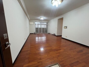 皇城帝寶/陸光七村甲區待售房屋