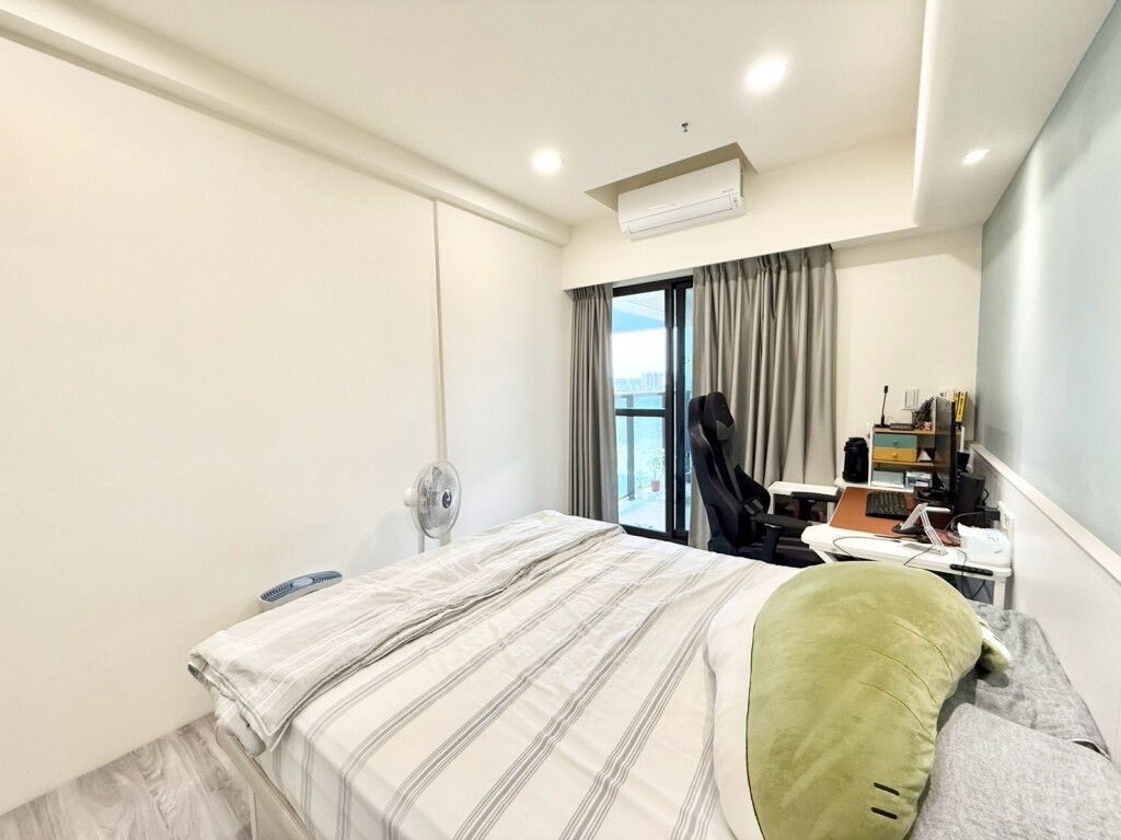 高雄市橋頭區華雄音樂河待售房屋